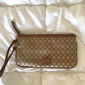 Nine West wristlet